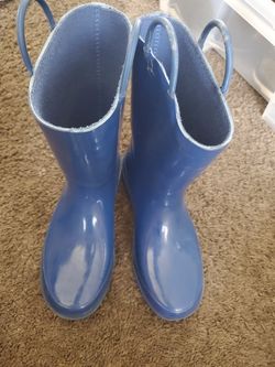 Used rainboots sz 4