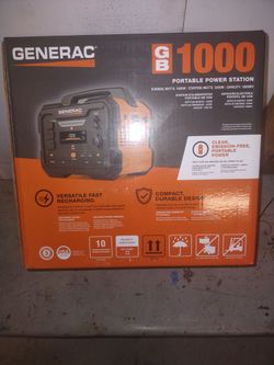 GENERAC GB 1000 PORTABLE POWER STATION/ 100w Solar Panel Accessory