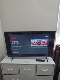 Vizio 40inch Smart TV