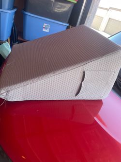 Pillow Wedge