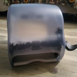 San Jamar Dispenser 