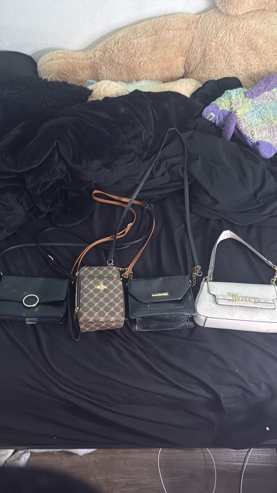 Purses for sell