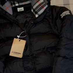 Burberry Puffer 