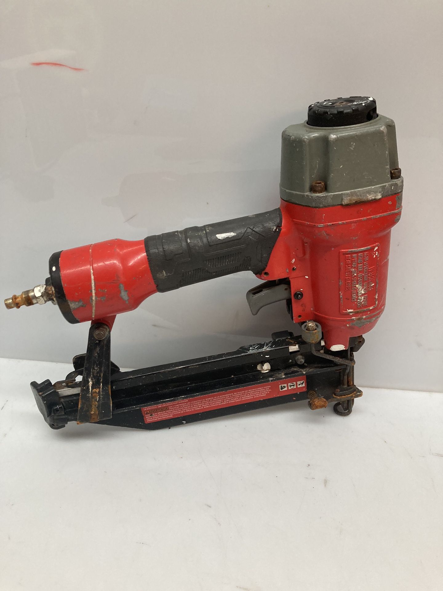 Craftsman CMPFN16SB Finish Nailer