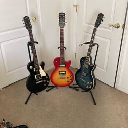 Three Les Paul’s 