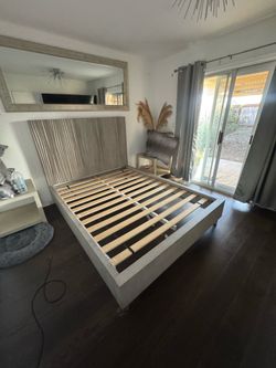 Bedframe for sale