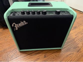 Fender mustang LT-25