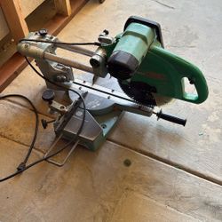 Hitachi 10” Sliding Compound Miter Saw