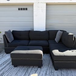Like-New Black Sectional Sofa — 102" x 73" • Cleaned + Sanitized • Free Local Delivery