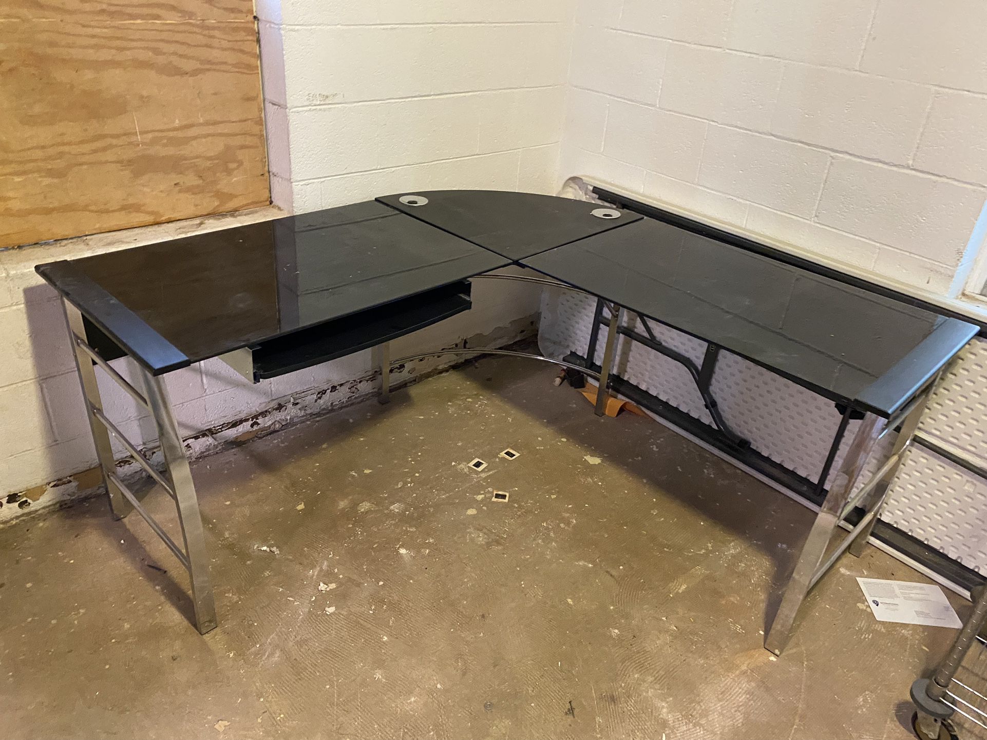Black L Shape Glass Desk With Keyboard Tray