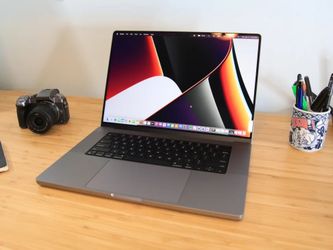 MacBook Pro 16” M1 PRO 16gb 1tb 92 % battery