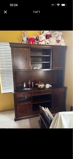 Dark Wood Desk with Hutch