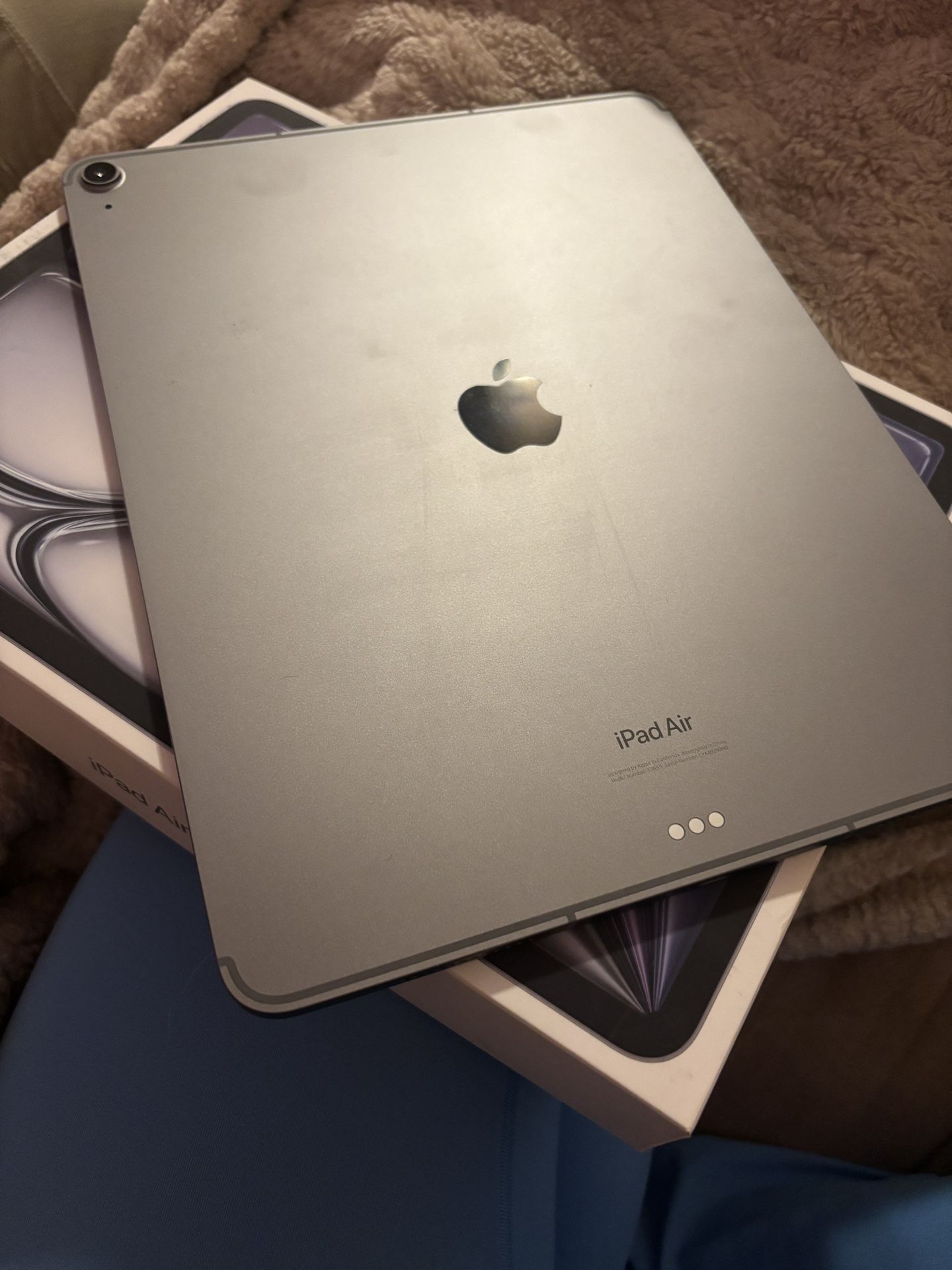 Apple iPad Air 13 Inch (m2) Wifi + Cellular 128GB