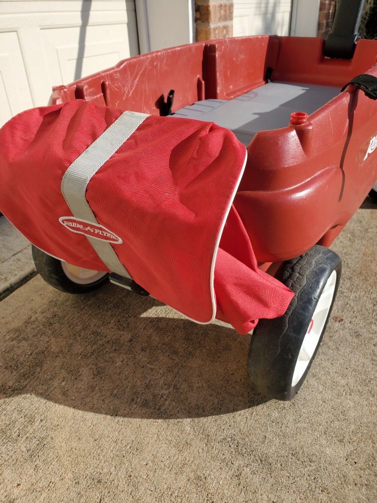 Radio flyer wagon