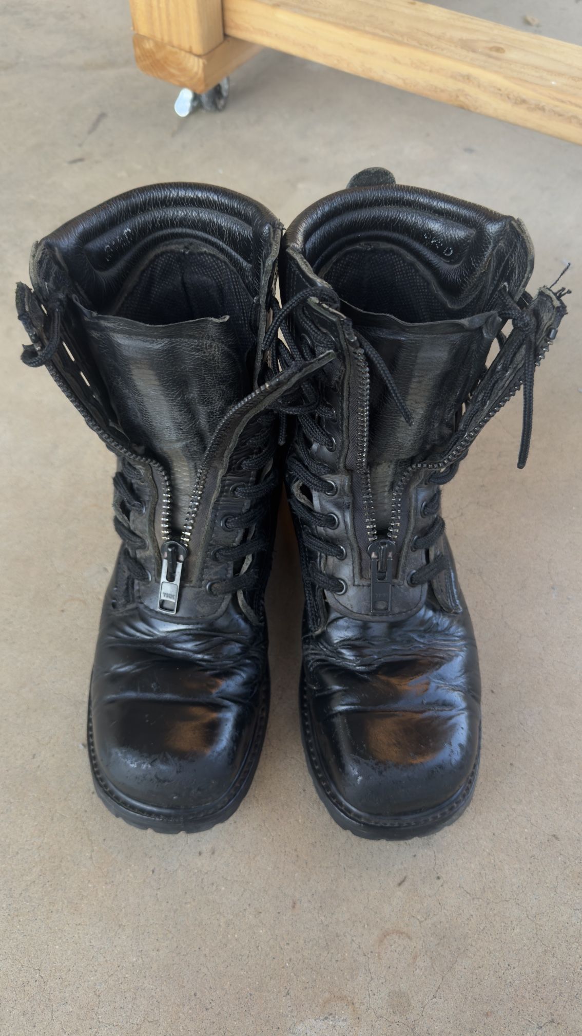 Size 9 Southwest Steel Toed Boots