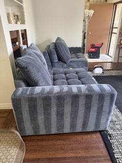 45$ Couch Shampoo Cleaning