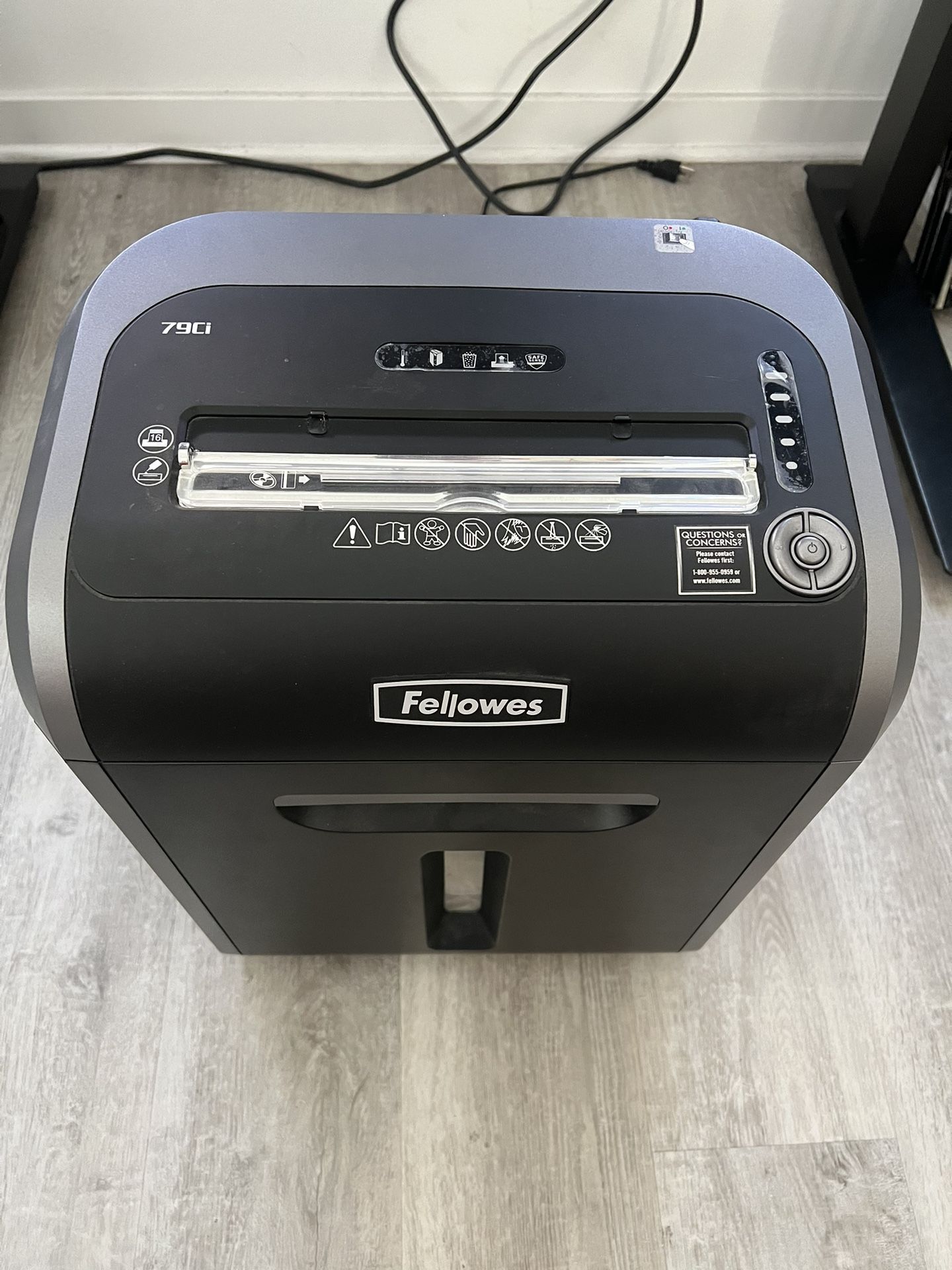 Fellowes ‎Powershred 79Ci 16 Sheet 100% Jam Proof Heavy Duty Crosscut Paper Shredder Machine for Office and Home Blac