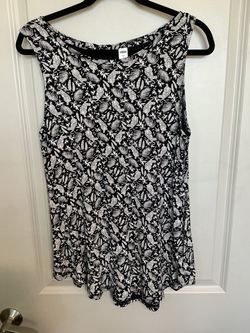 Old Navy Black & White Tiger Print Tank Top Size L