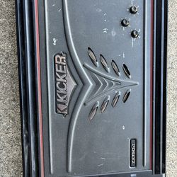 Kicker Amp