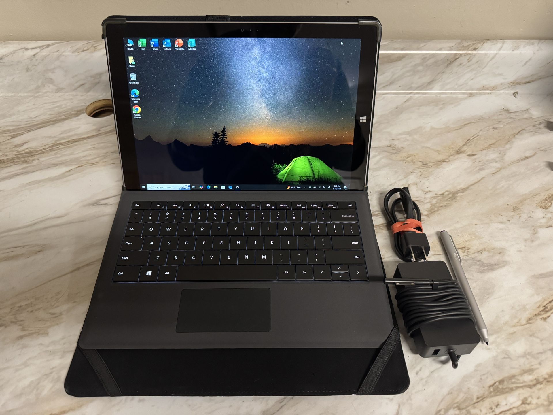 Microsoft Surface Pro 3 + Type Cover + Pen + New Battery + Leather Folio Cover - Like New condition