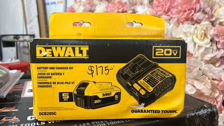 DEWALT 20V MAX Lithium-Ion 5.0 Ah Battery and Charger