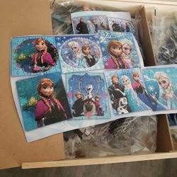 Disney Frozen Puzzles Set With Storage Box 