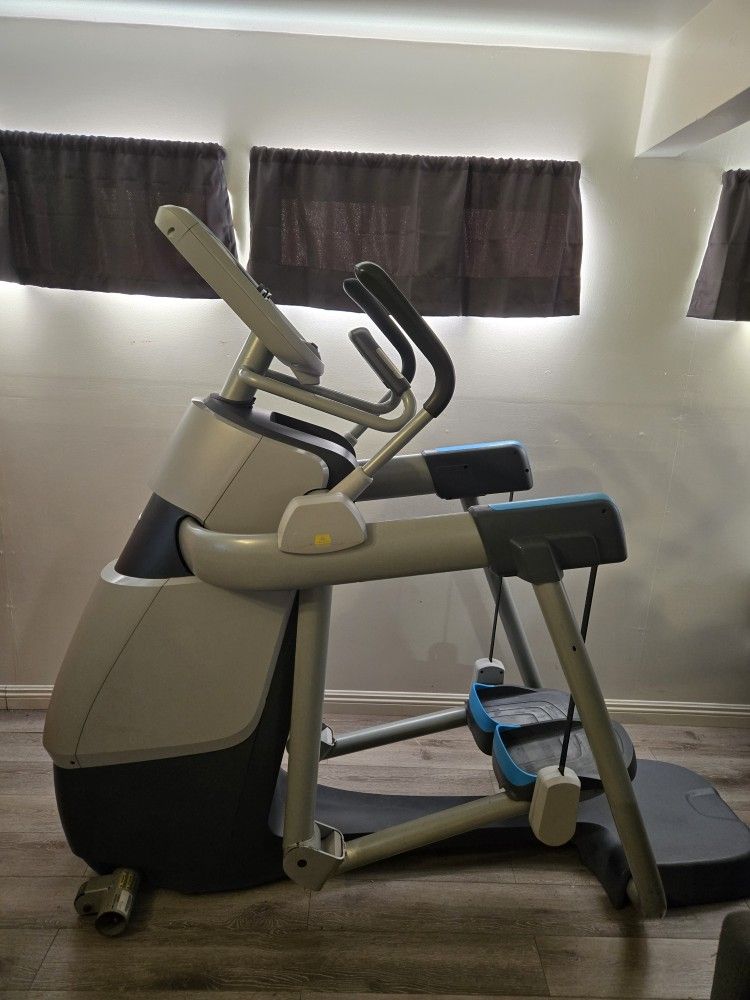 Commercial Gym Elliptical Open Stride