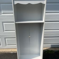 White Shelf 