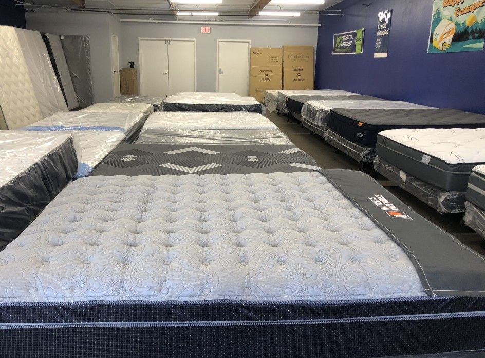 BRAND NEW Mattress Clearance**