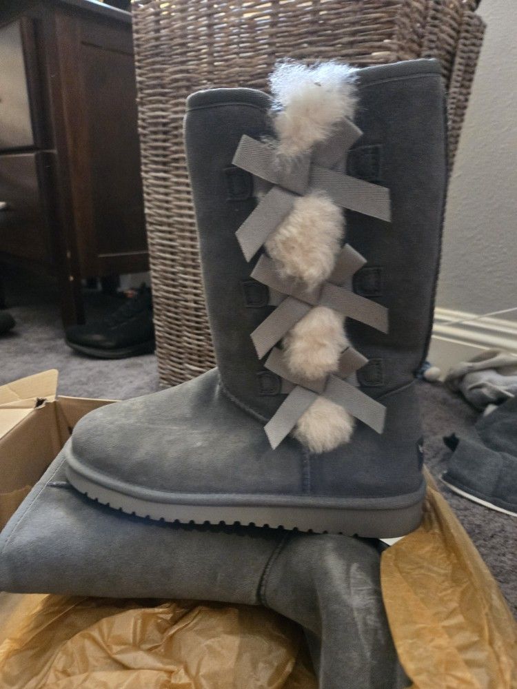 Used Once Koolaburra By Uggs 