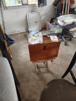 Garage Sale !!