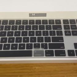 Apple Magic Keyboard With Numeric Keypad - US English (Black) *NEW*