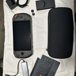 ONEXPLAYER 2- Ryzen 6800U-32GB +1TB(Bundle)