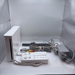 Nintendo Wii Bundle