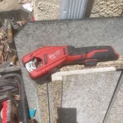 Milwaukee Pipe Cutter 12 Boat
