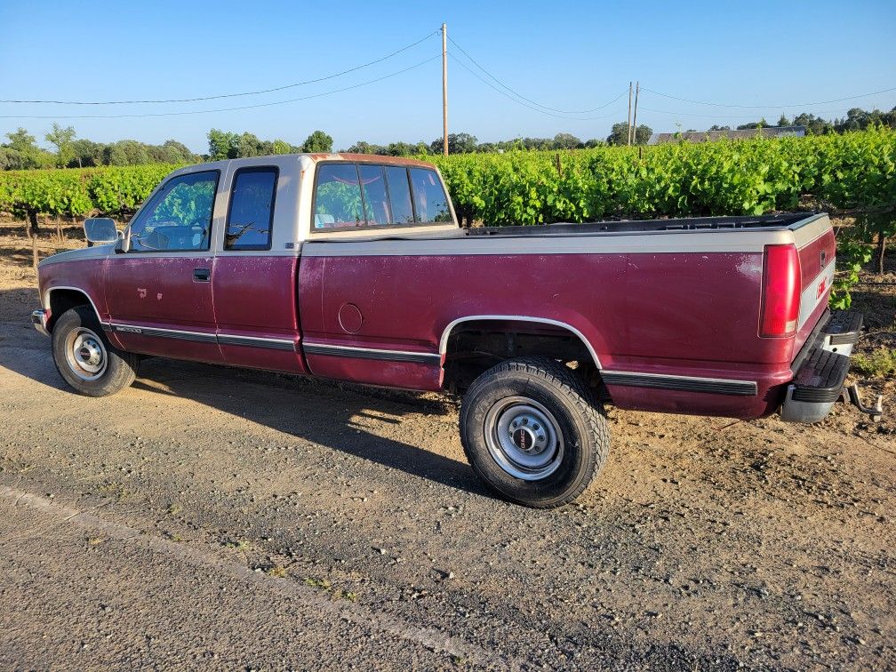 1989 Chevy 2500 Parts Truck