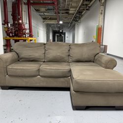 Sectional $400 - Free Delivery 