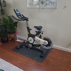 Le Tour De France Stationary Excercise Bike