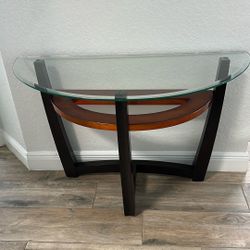 Beautiful Sofa Table Like New 