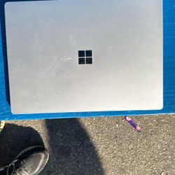 2020 Microsoft Surface 15” Laptop 256GB RAM