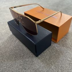 New LV Sunglasses 