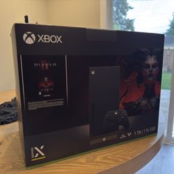 LIKE NEW IN BOX - Xbox Series X