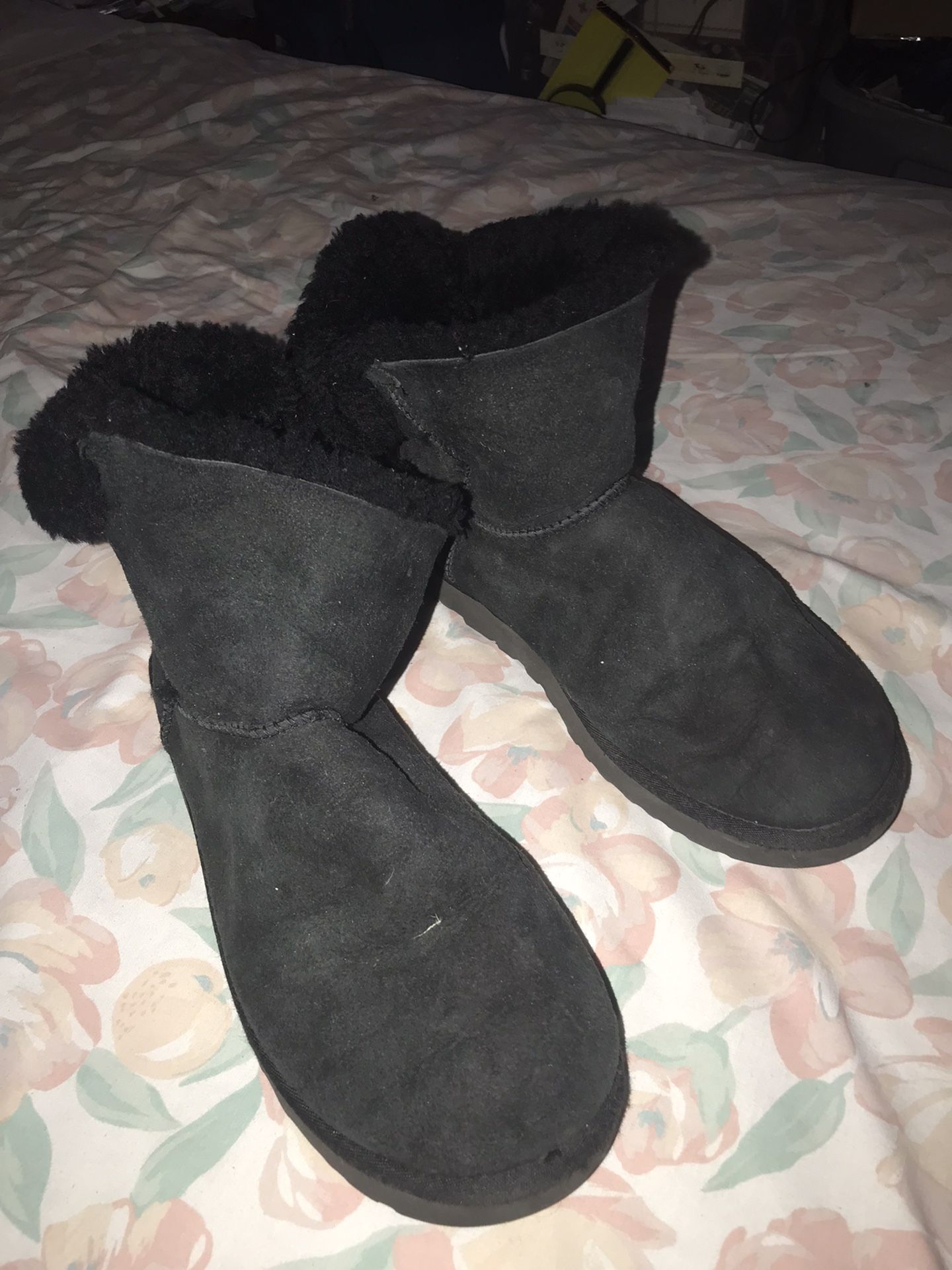 Nice Australian Uggs Size 10 Only $30 Firm