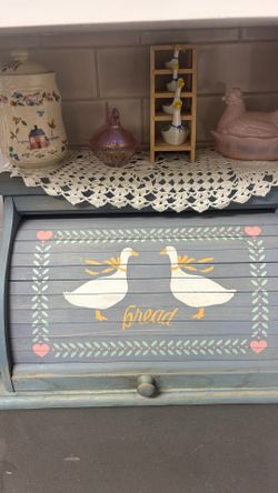 Goose Bread Box