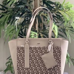 Dkny tote bag with mini id pouch NWT