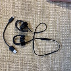 Beats Headphones (Black)