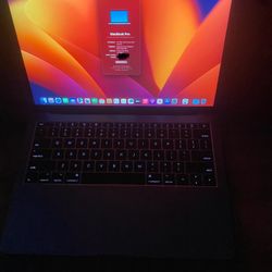 MacBook Pro 2017 250G SSD 8G Ram Ventura