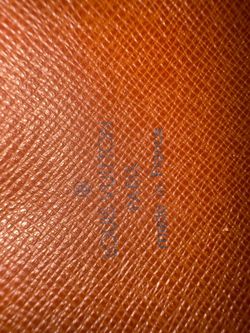 Louis Vuitton Bag Authentic - Great Condition (Side Damage)