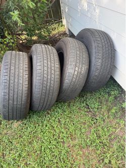 Dodge Ram Rims and Tires Size: 265/70R17 Used set of 4