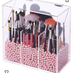 Covered Makeup Brush Holder